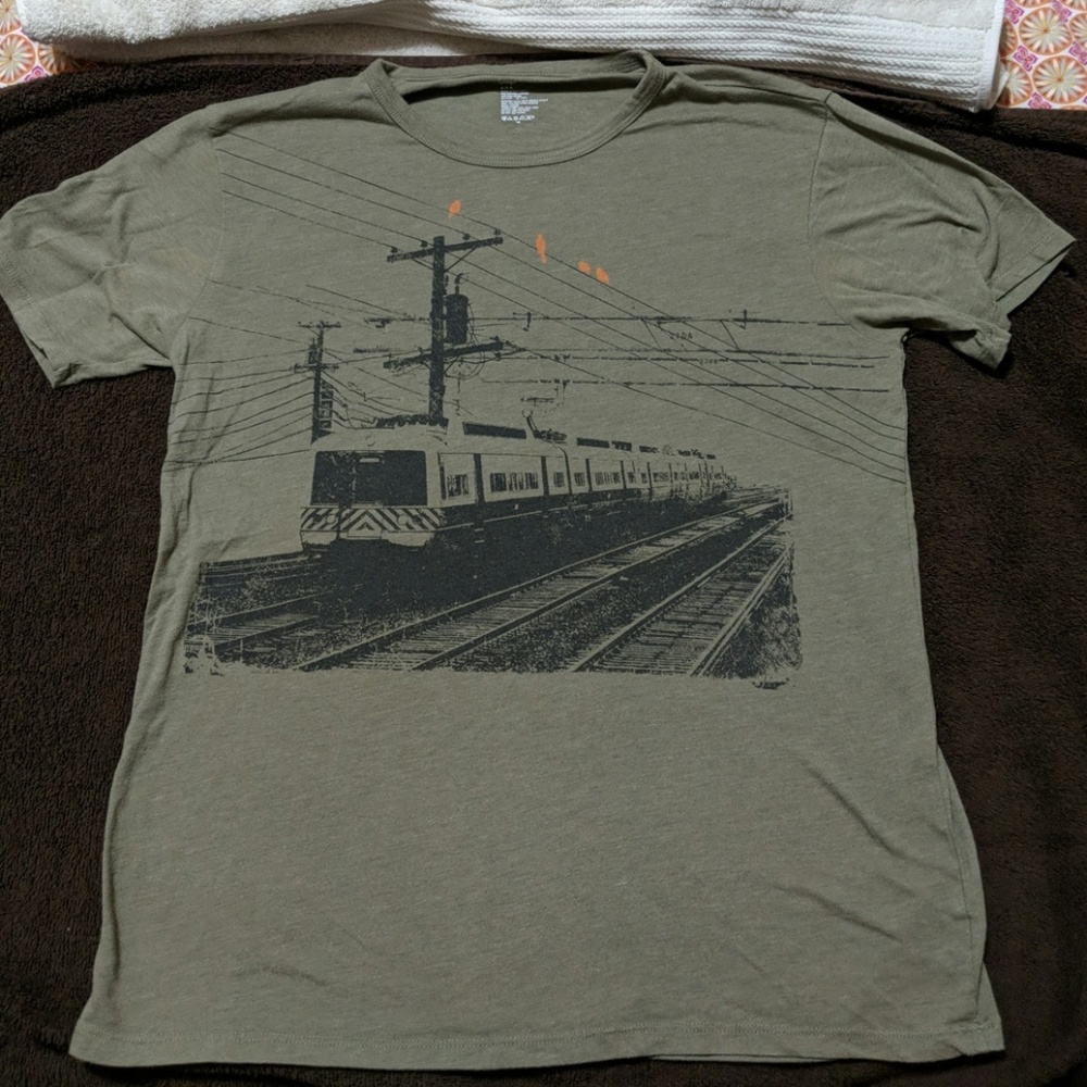 Gap short sleeve tee mediim, forest green color